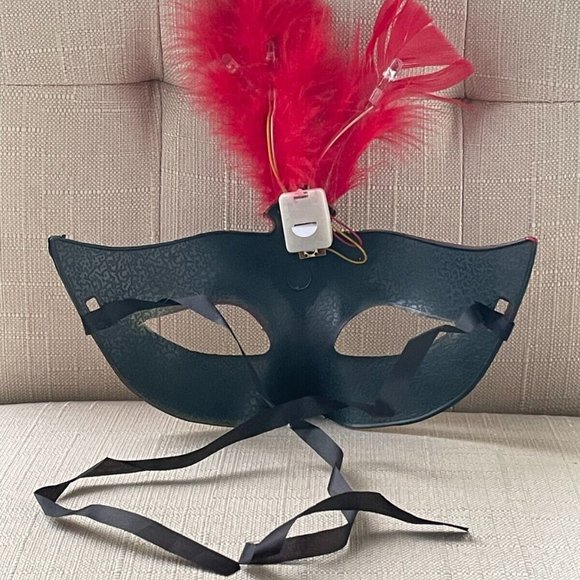 Light Up Mask for Halloween Party Mask Red Faux Feather Eye Mask - Picture 3 of 7